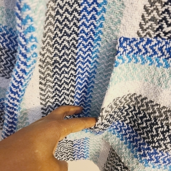 Earth Ragz | Unisex Bohemian Blue & White Burlap Hoodie Shirt (Size Medium) - Picture 7 of 12